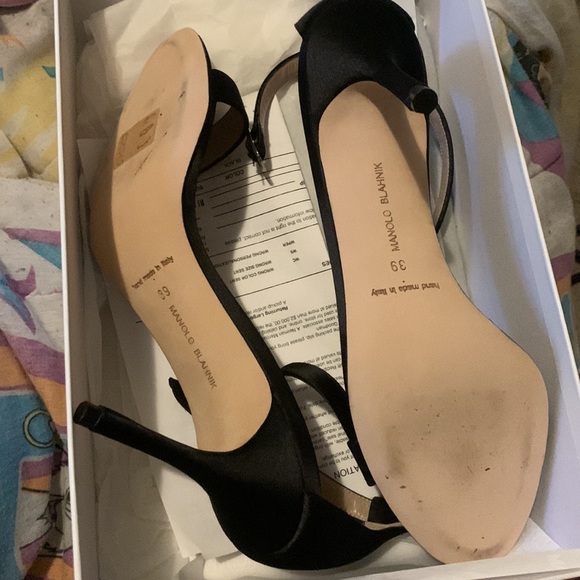 Monolo Blahnik black suede heels - Picture 7 of 8